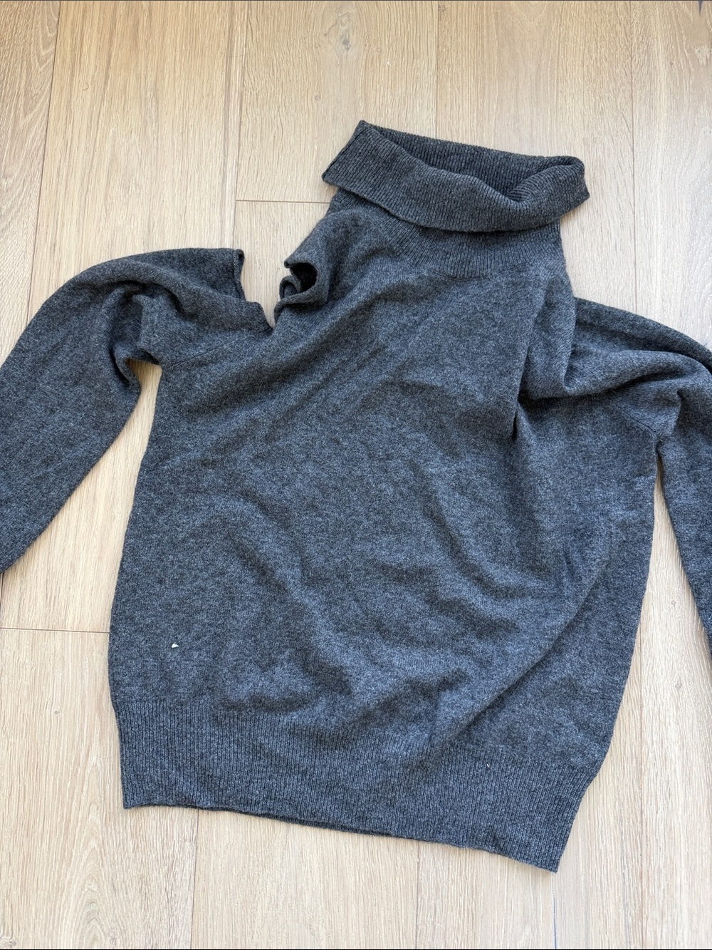 27 Miles Malibu Charcoal Turtleneck Cashmere Sweater